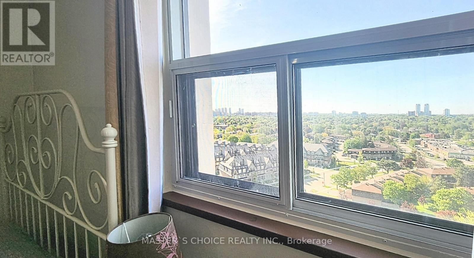 1611 - 1250 Bridletowne Circle, Toronto (L'amoreaux), Ontario  M1W 2V1 - Photo 16 - E12208072
