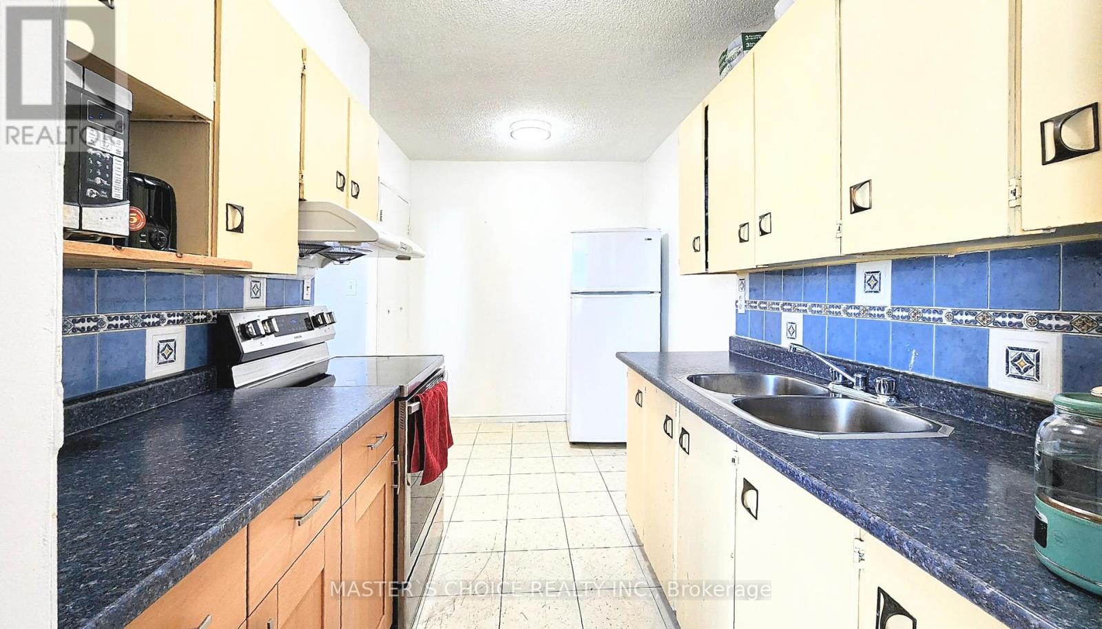 1611 - 1250 Bridletowne Circle, Toronto (L'amoreaux), Ontario  M1W 2V1 - Photo 18 - E12208072
