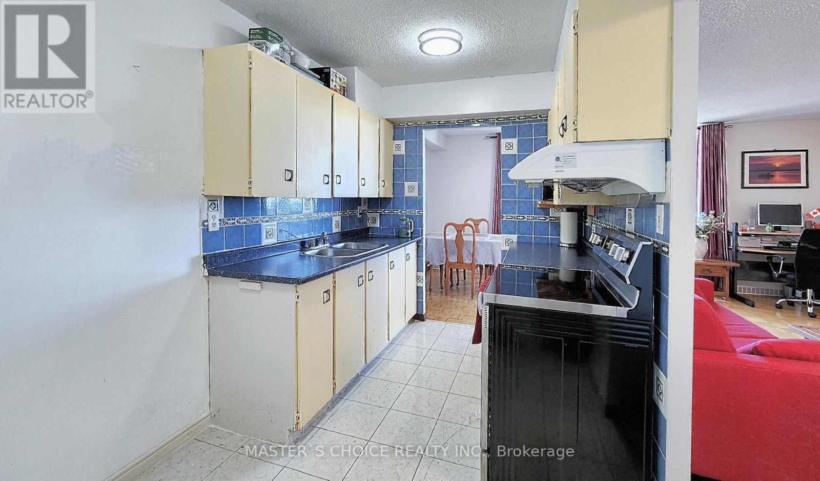 1611 - 1250 Bridletowne Circle, Toronto (L'amoreaux), Ontario  M1W 2V1 - Photo 19 - E12208072