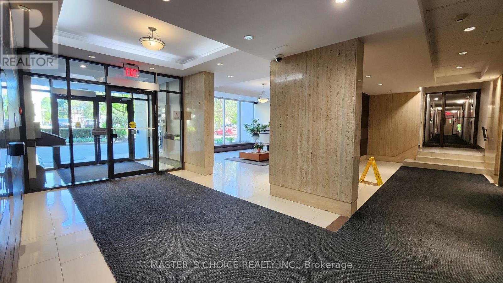 1611 - 1250 Bridletowne Circle, Toronto (L'amoreaux), Ontario  M1W 2V1 - Photo 30 - E12208072