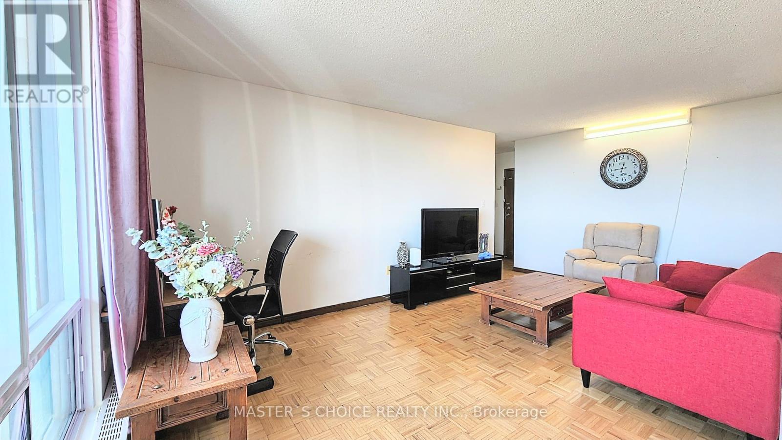 1611 - 1250 Bridletowne Circle, Toronto (L'amoreaux), Ontario  M1W 2V1 - Photo 8 - E12208072