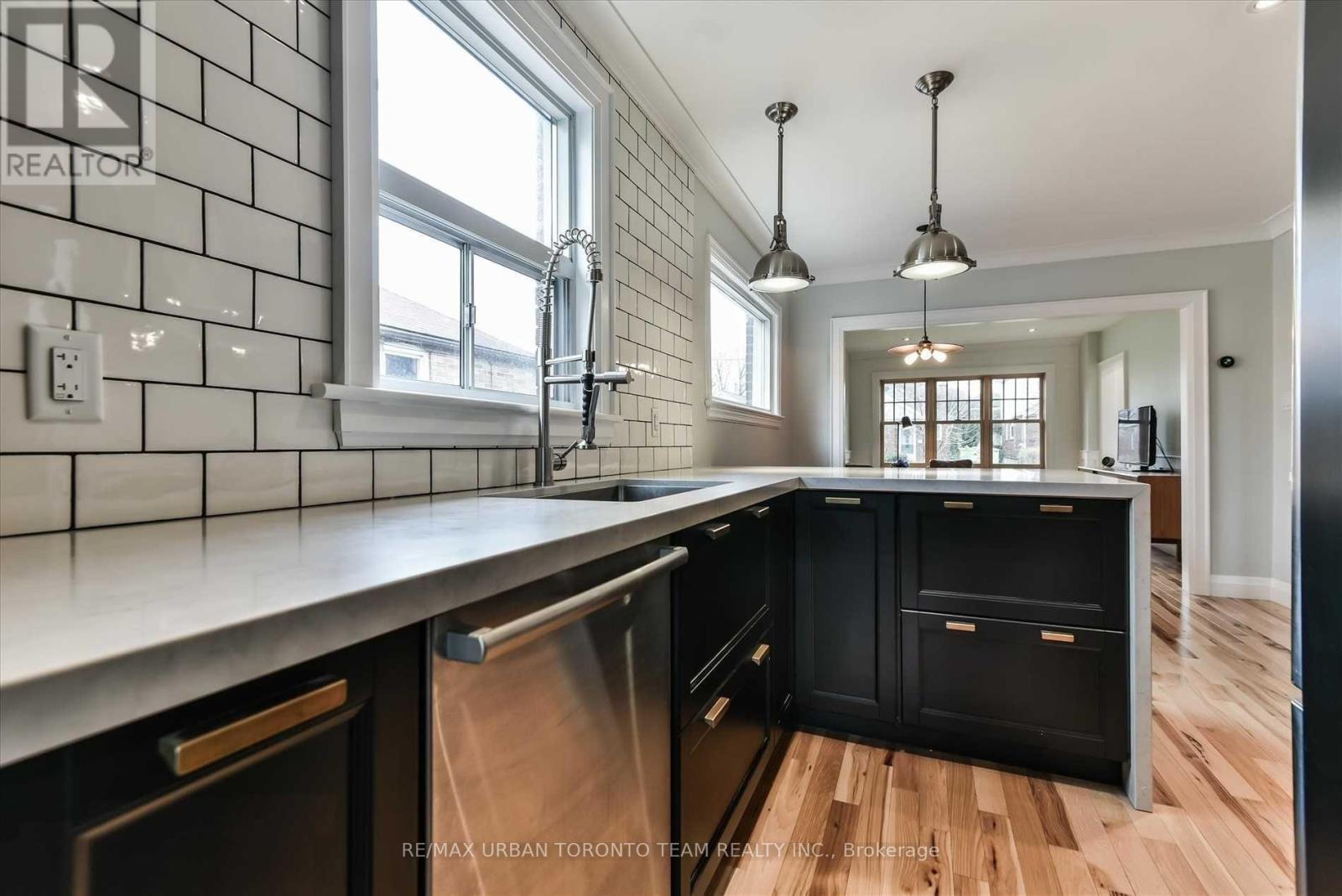 44 Avalon Boulevard, Toronto (Birchcliffe-Cliffside), Ontario  M1N 3J2 - Photo 14 - E12208113