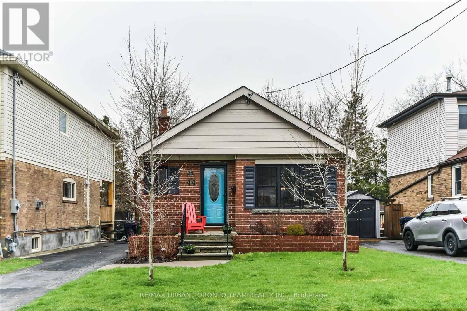 44 Avalon Boulevard, Toronto (Birchcliffe-Cliffside), Ontario  M1N 3J2 - Photo 2 - E12208113