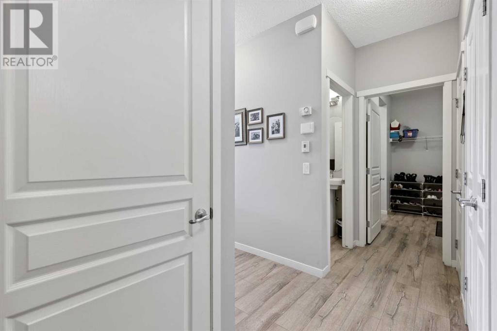 Property at 172 Masters Crescent SE image 5