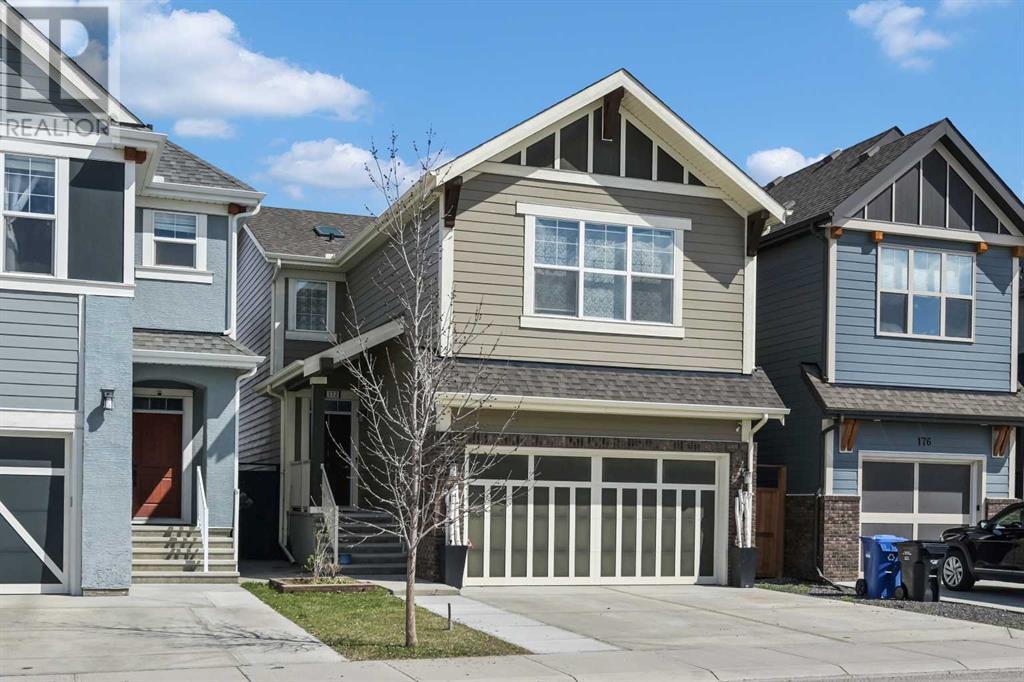 Property at 172 Masters Crescent SE image 1