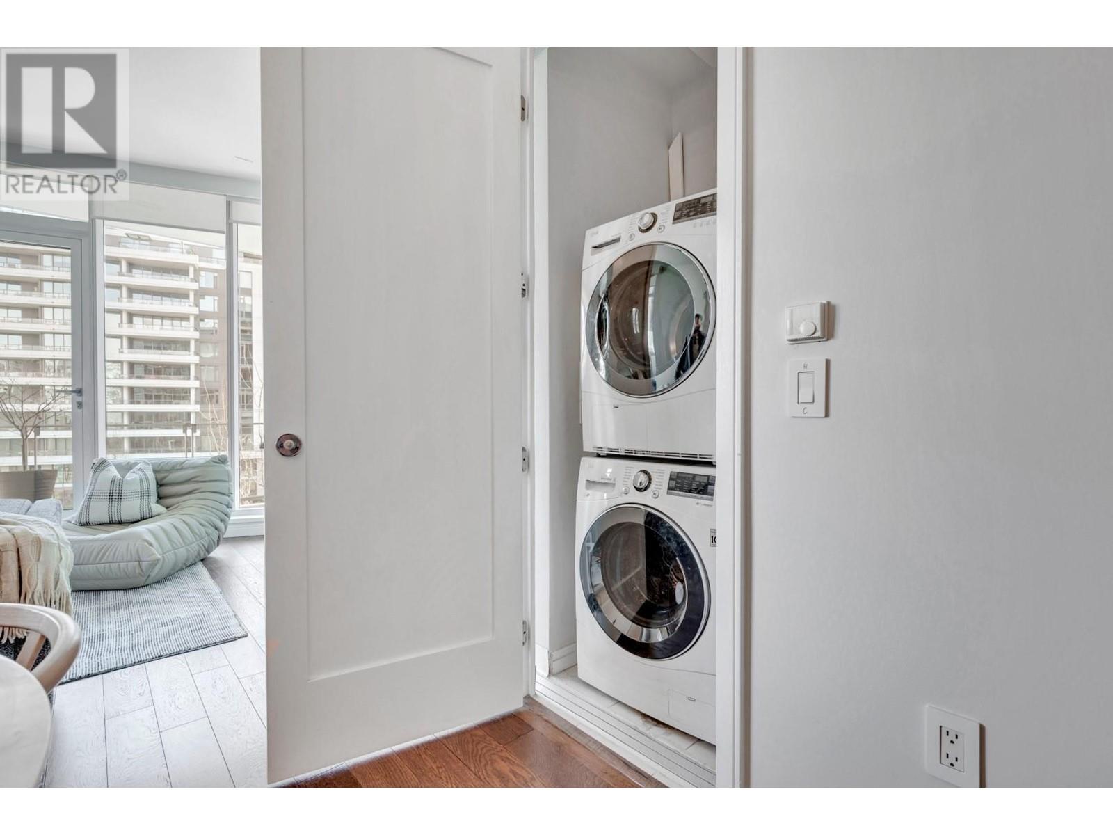 Listing Picture 18 of 39 : 406 1633 ONTARIO STREET, Vancouver / 溫哥華 - 魯藝地產 Yvonne Lu Group - MLS Medallion Club Member