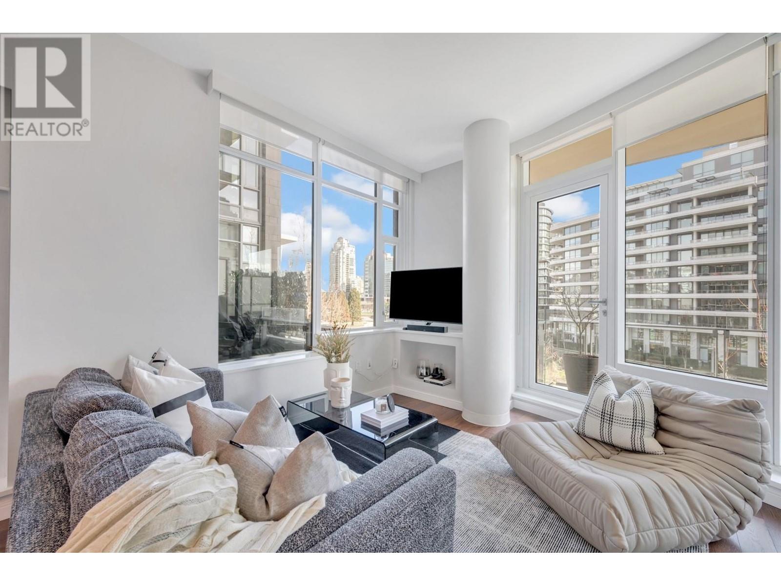 Listing Picture 6 of 39 : 406 1633 ONTARIO STREET, Vancouver / 溫哥華 - 魯藝地產 Yvonne Lu Group - MLS Medallion Club Member