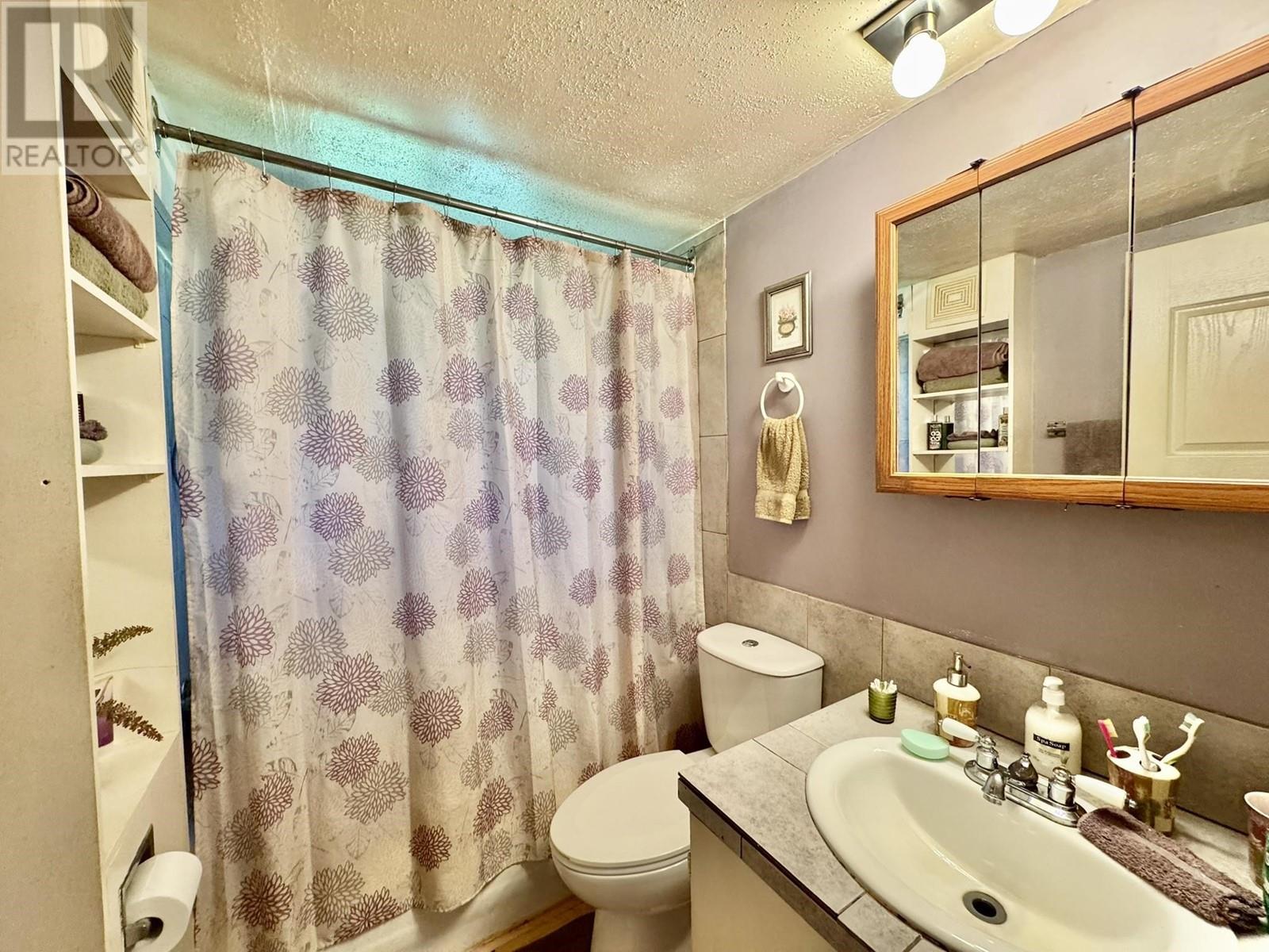 30 5378 Park Drive, 103 Mile House, British Columbia  V0K 2E1 - Photo 14 - R3013256