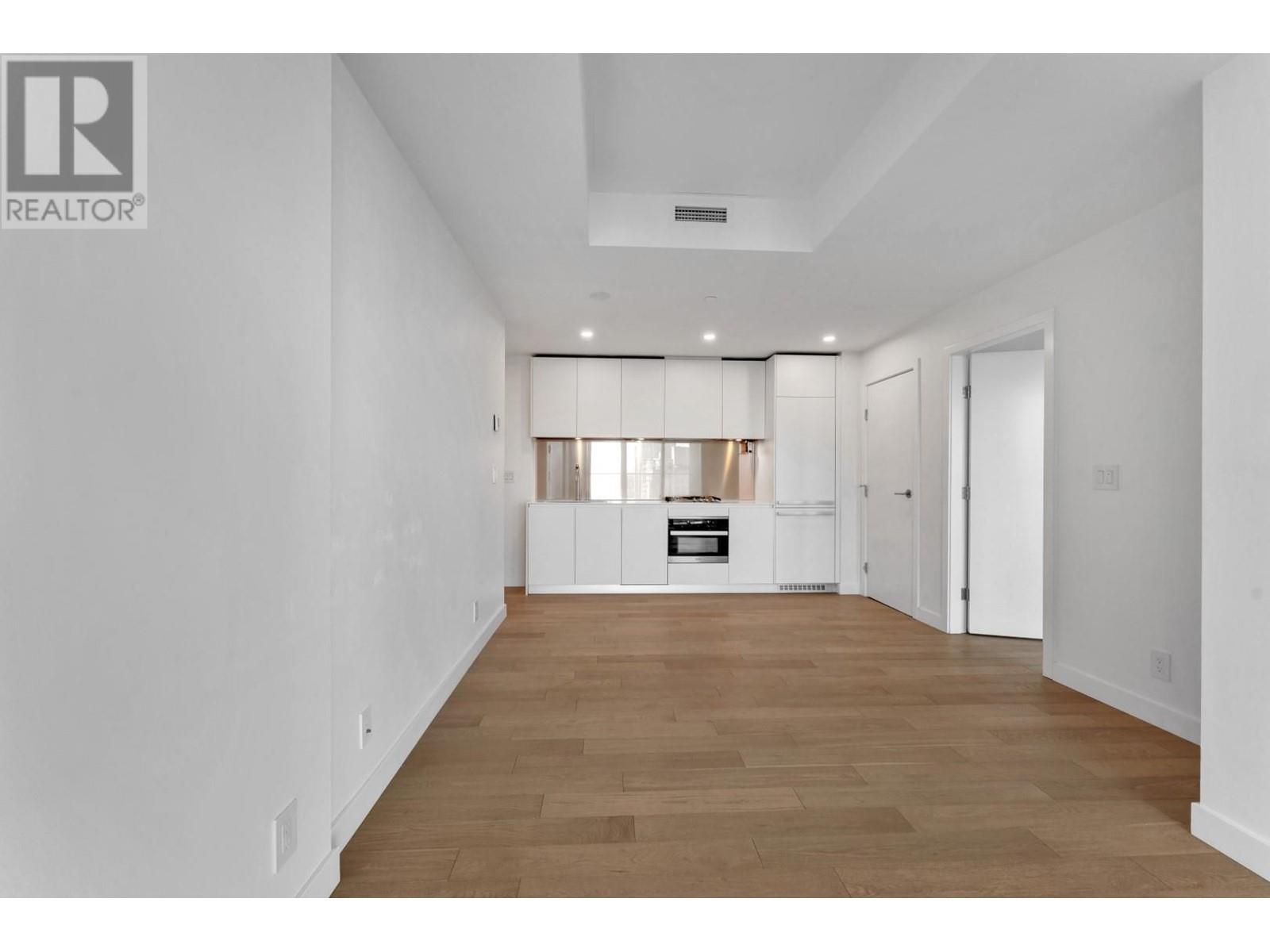 Listing Picture 13 of 22 : 3308 1480 HOWE STREET, Vancouver / 溫哥華 - 魯藝地產 Yvonne Lu Group - MLS Medallion Club Member