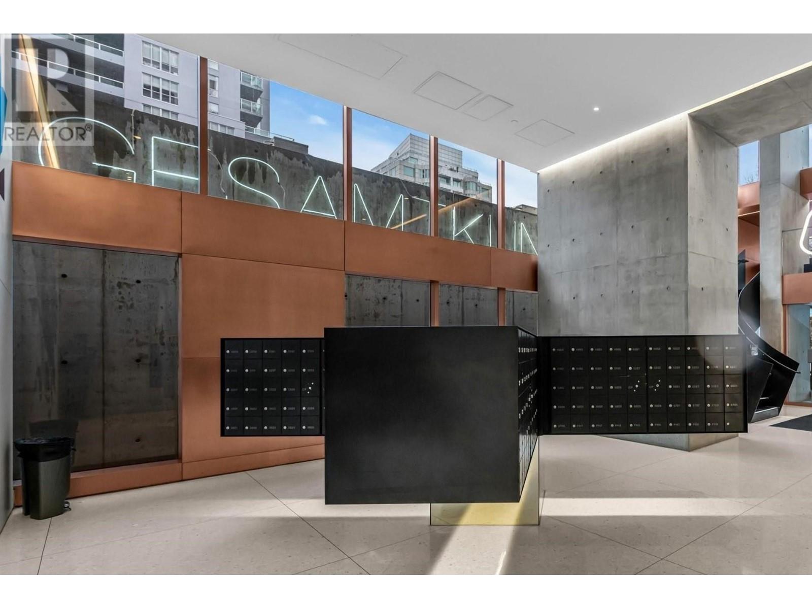 Listing Picture 8 of 22 : 3308 1480 HOWE STREET, Vancouver / 溫哥華 - 魯藝地產 Yvonne Lu Group - MLS Medallion Club Member