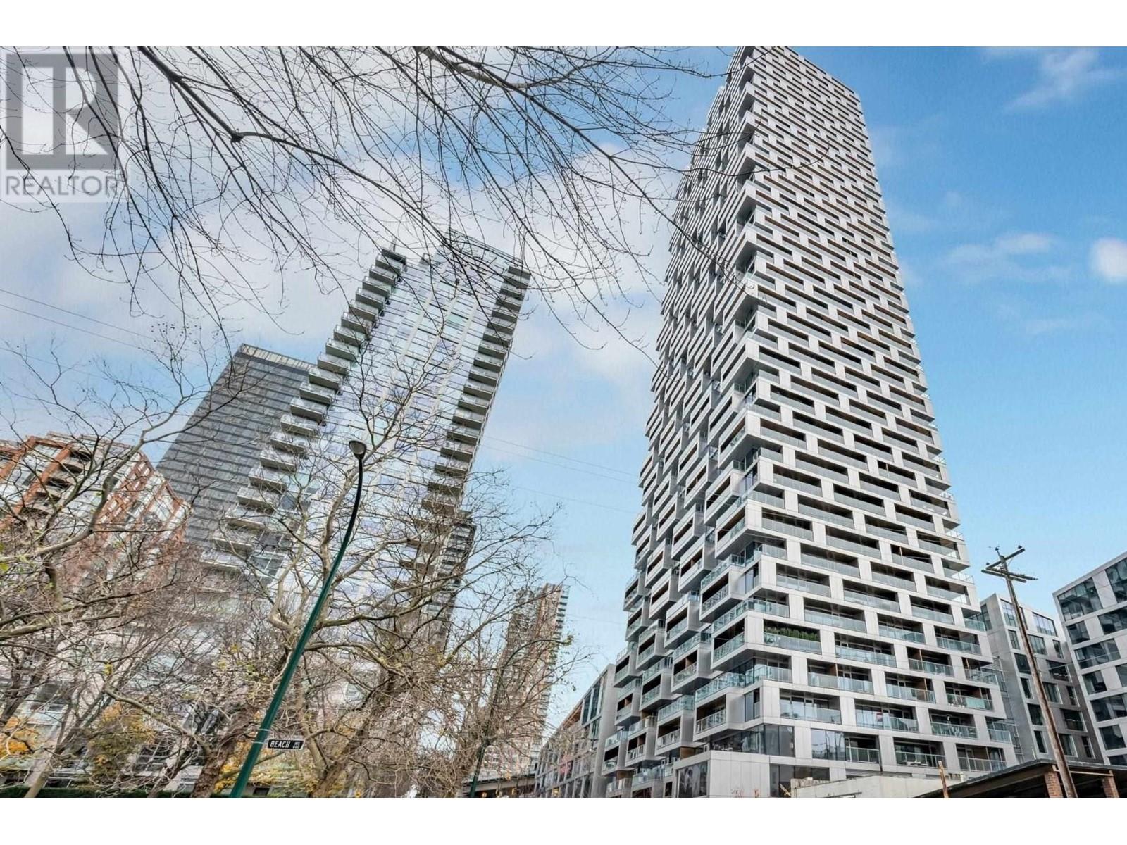 Listing Picture 4 of 22 : 3308 1480 HOWE STREET, Vancouver / 溫哥華 - 魯藝地產 Yvonne Lu Group - MLS Medallion Club Member