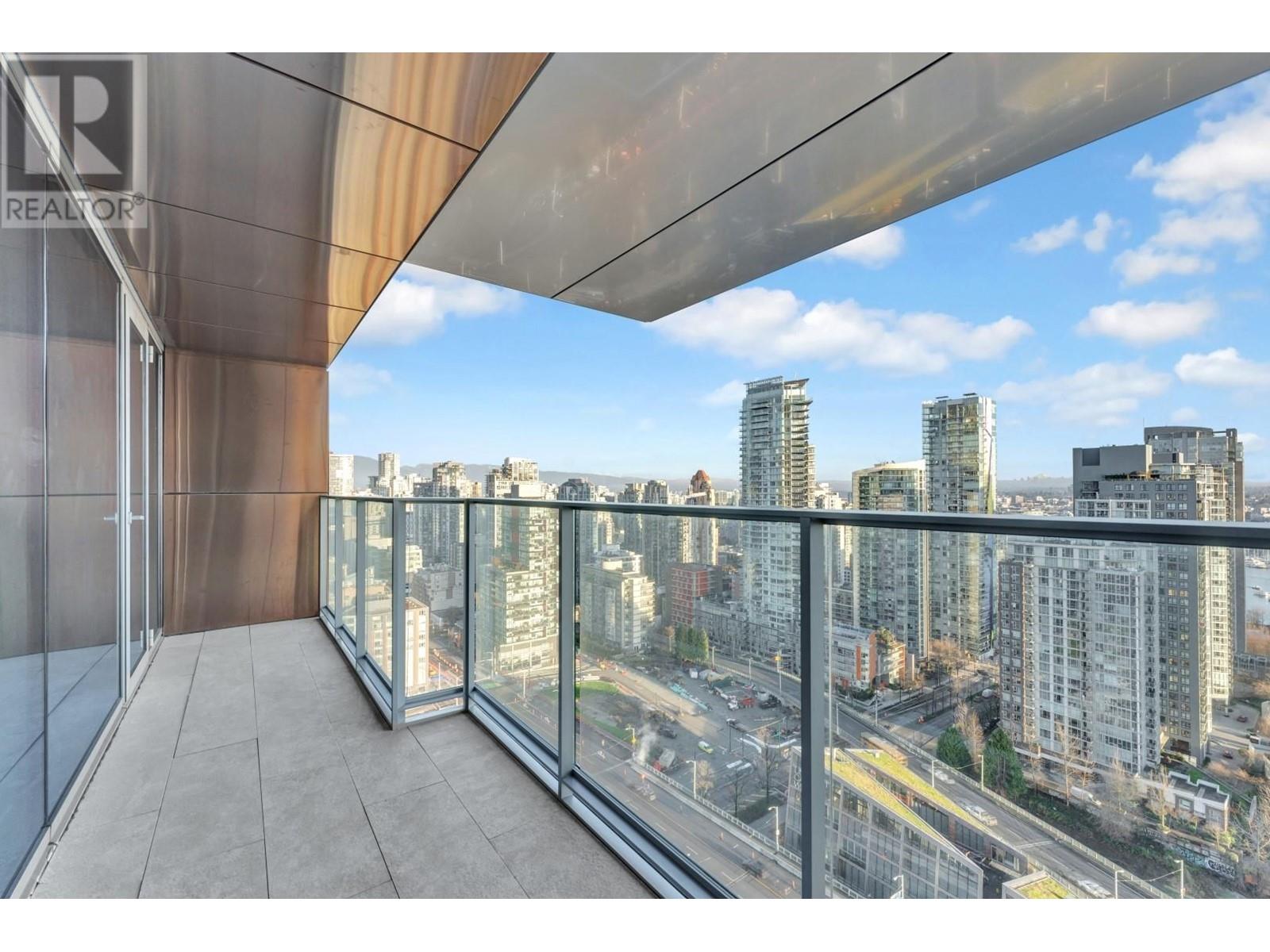 Listing Picture 19 of 22 : 3308 1480 HOWE STREET, Vancouver / 溫哥華 - 魯藝地產 Yvonne Lu Group - MLS Medallion Club Member