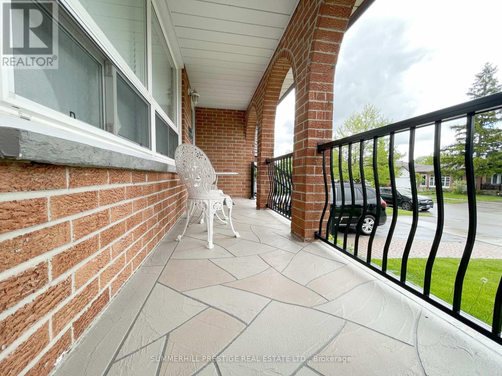20 Cleethorpes Boulevard, Toronto, Ontario  M1S 3T3 - Photo 17 - E12177316