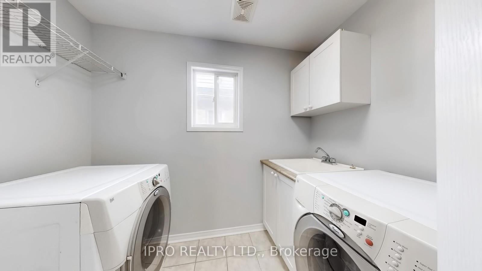 128 Lebovic Drive, Richmond Hill, Ontario  L4E 5B8 - Photo 29 - N12208096
