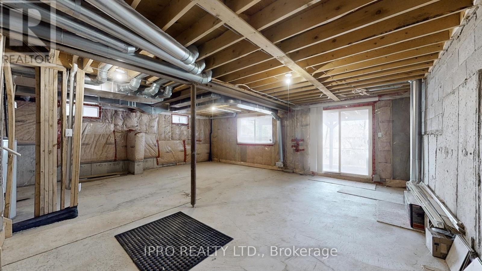128 Lebovic Drive, Richmond Hill, Ontario  L4E 5B8 - Photo 30 - N12208096