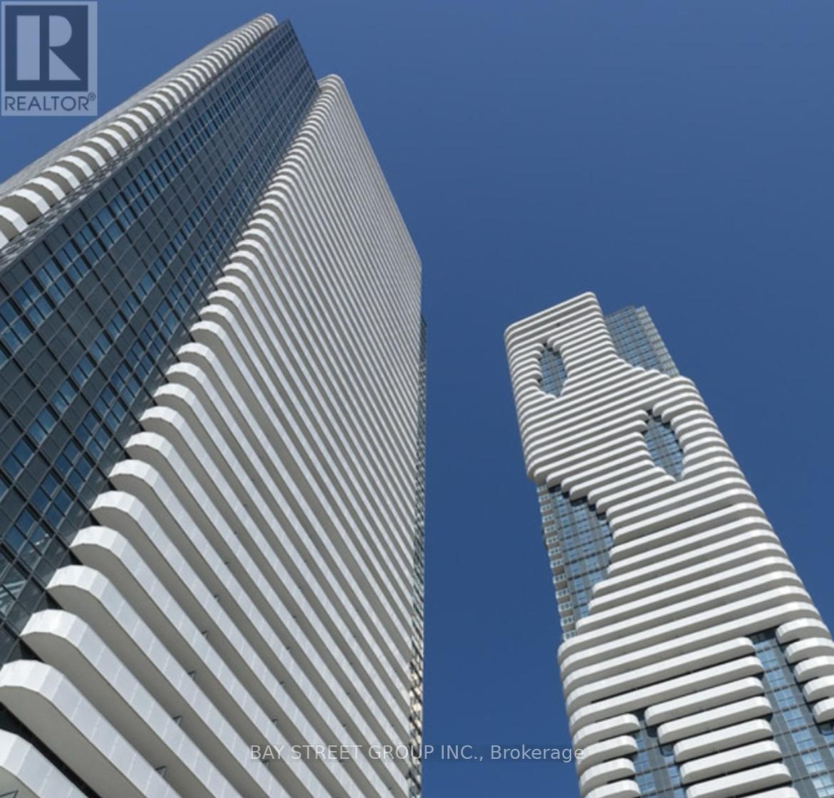 4703 - 225 Commerce Street, Vaughan, Ontario  L4K 0R1 - Photo 2 - N12208099