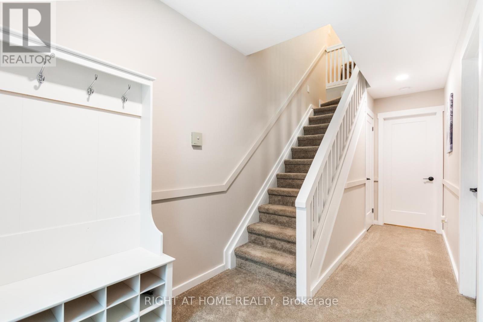 403 - 12 Dawson Drive, Collingwood, Ontario  L9Y 5B4 - Photo 17 - S12208080
