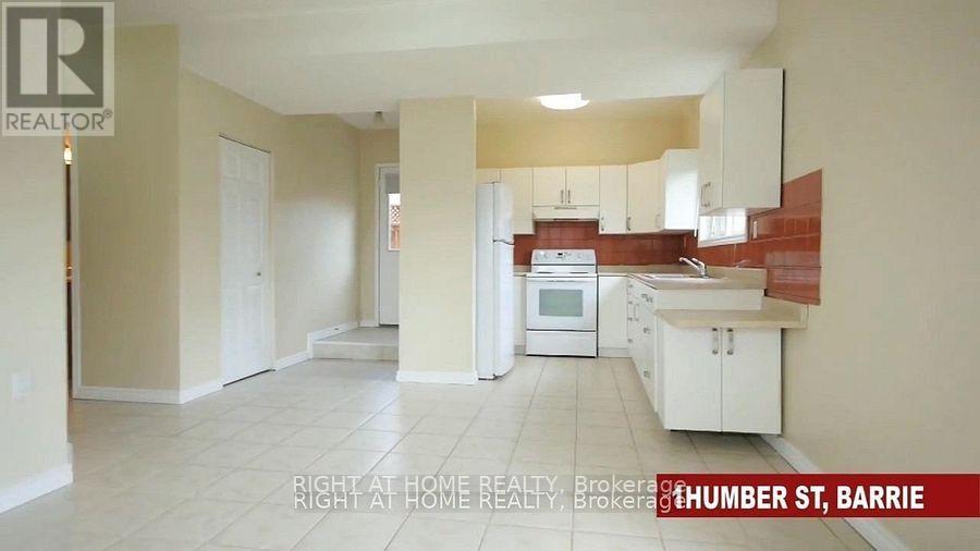 Bsmt - 1 Humber Street, Barrie (Ardagh), Ontario  L4N 5S4 - Photo 2 - S12208155