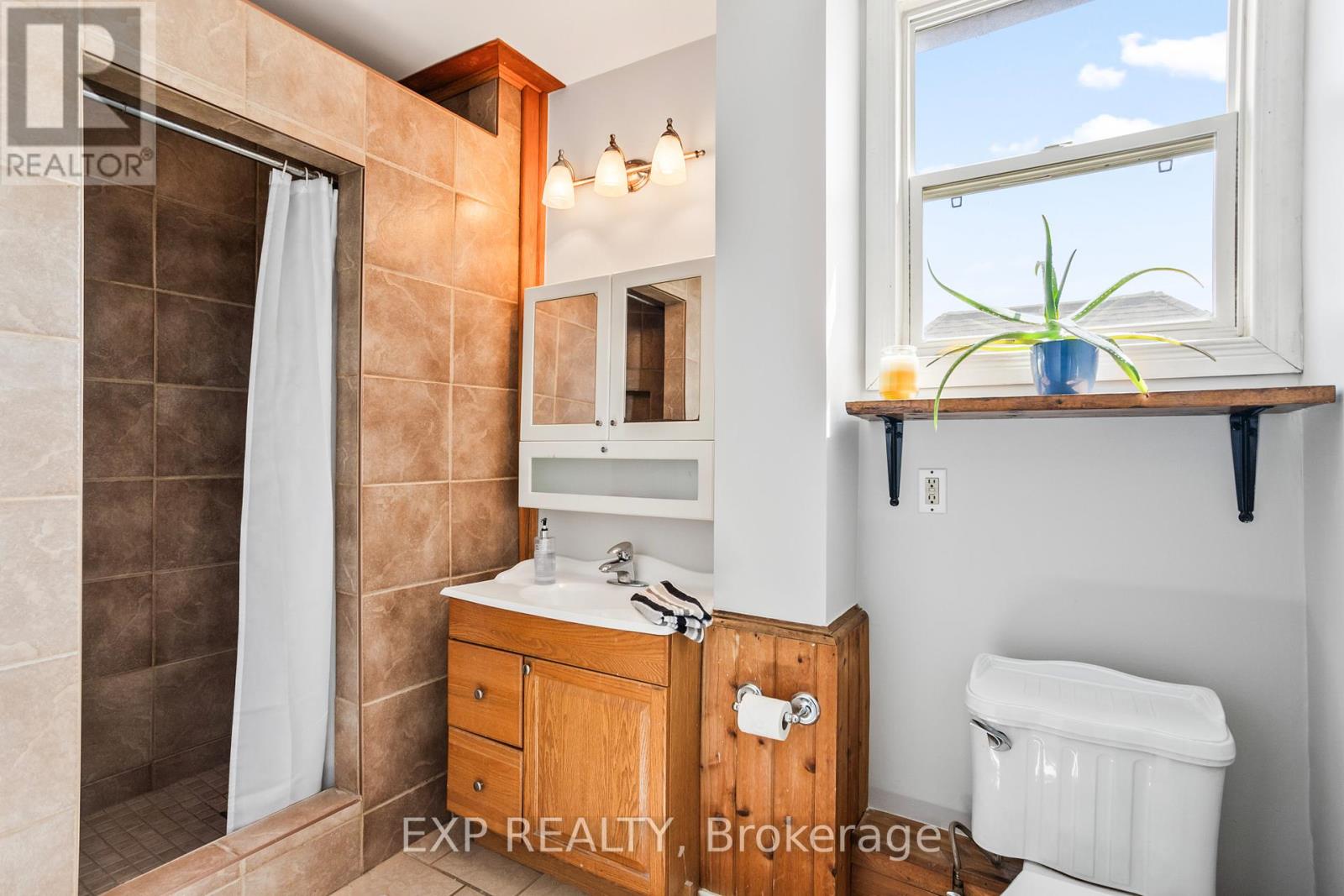 17 Hume Street, London East, Ontario  N5Z 2N9 - Photo 26 - X12208191