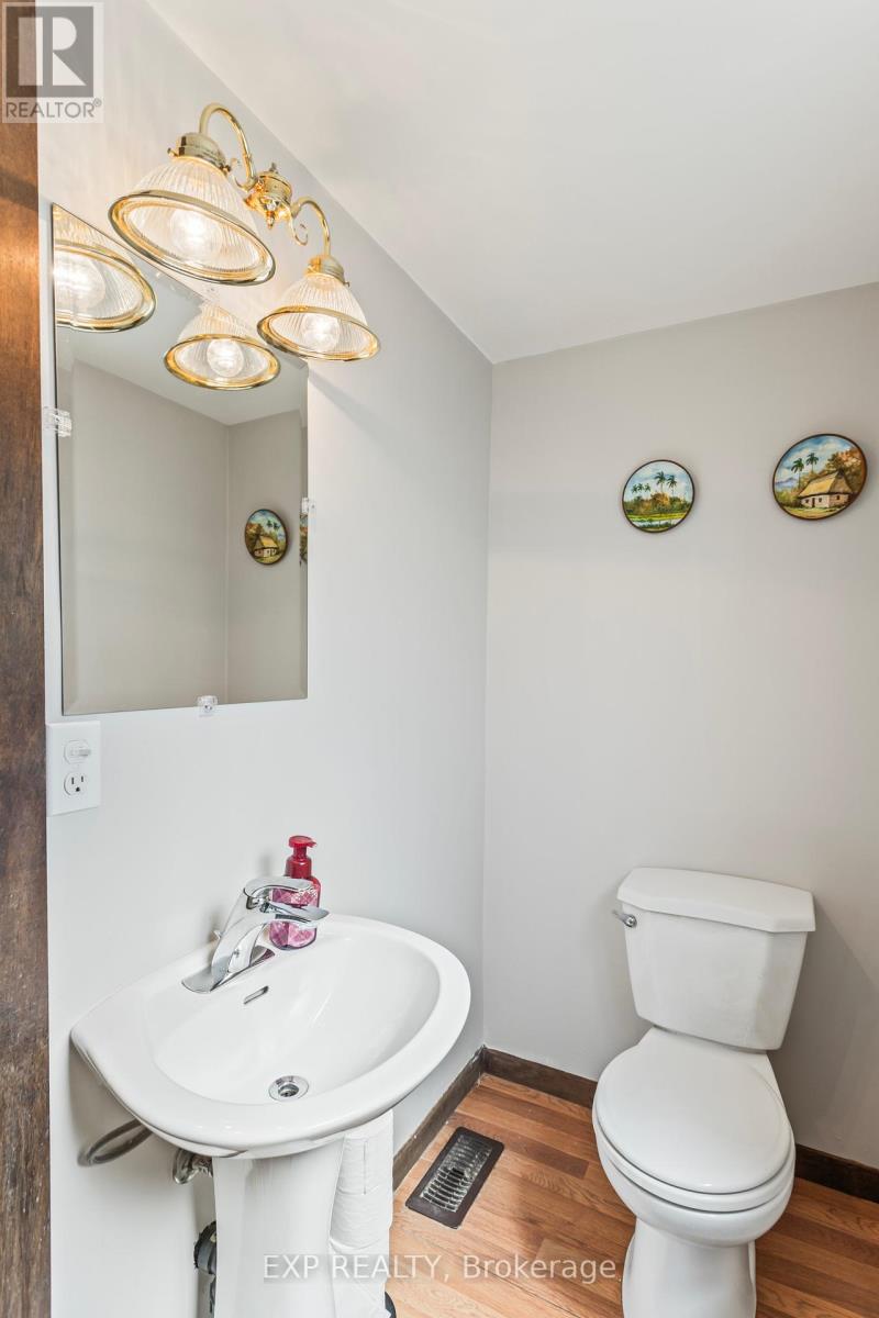 17 Hume Street, London East, Ontario  N5Z 2N9 - Photo 8 - X12208191
