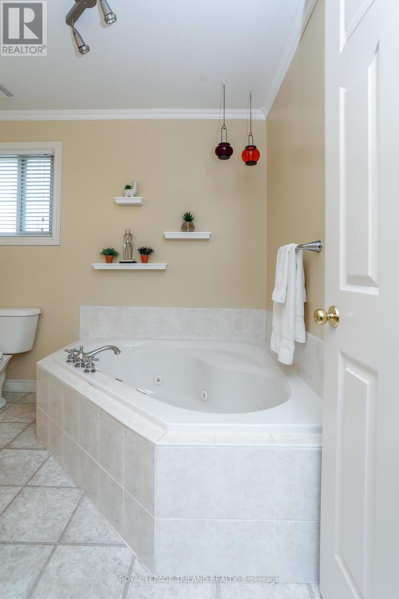 20 Linden Lane, St. Thomas, Ontario  N5P 4M4 - Photo 17 - X12208197