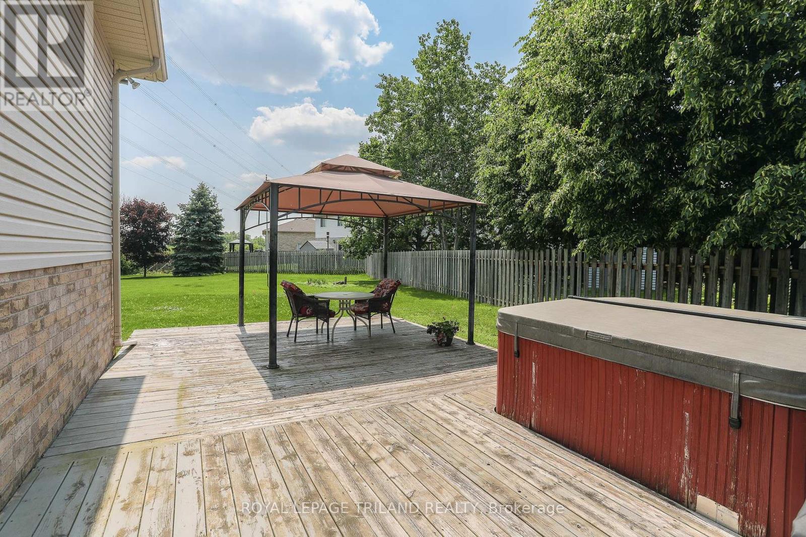 20 Linden Lane, St. Thomas, Ontario  N5P 4M4 - Photo 37 - X12208197
