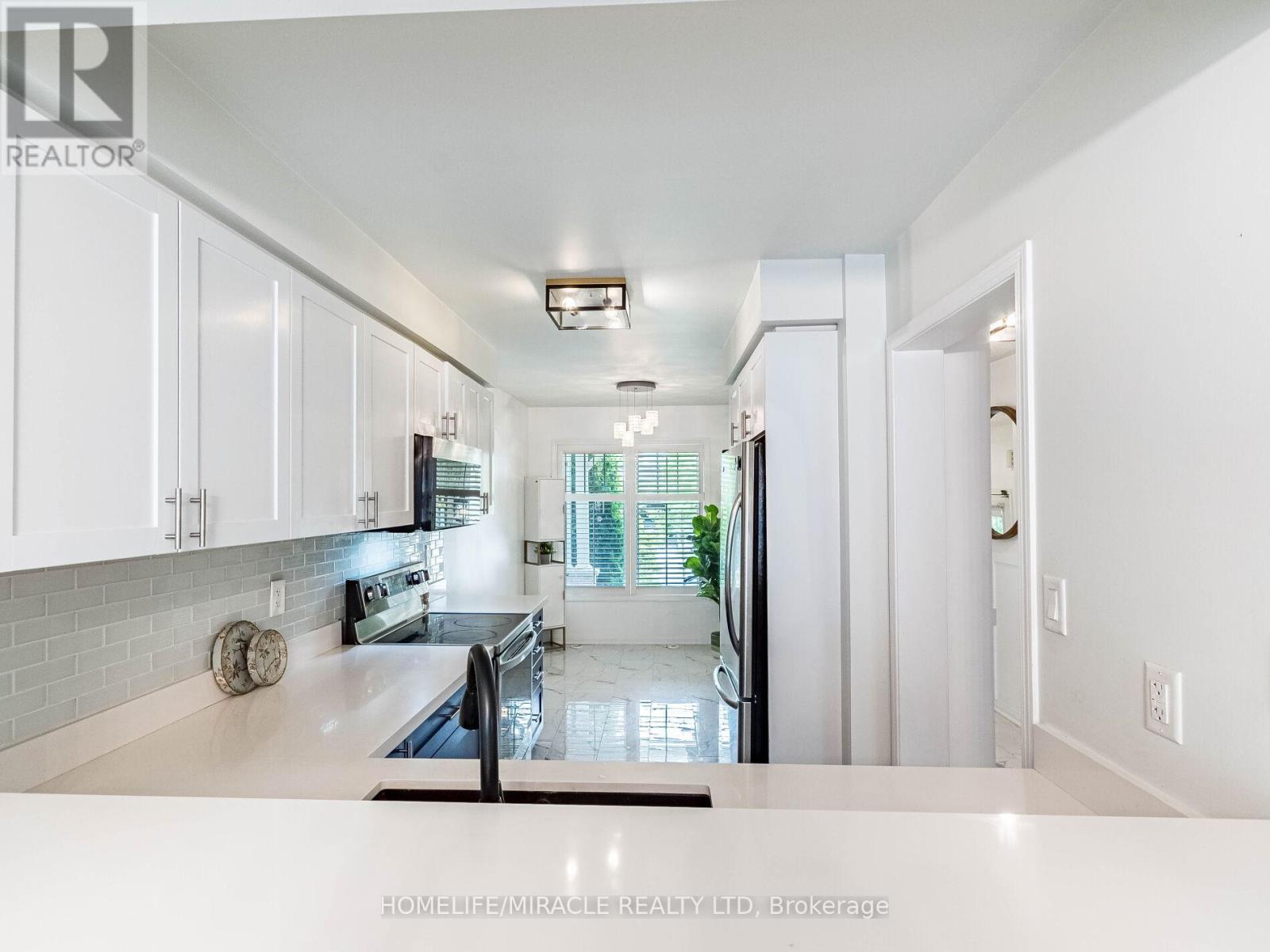 55 Mccandless Court, Milton, Ontario  L9T 2C4 - Photo 17 - W12208071