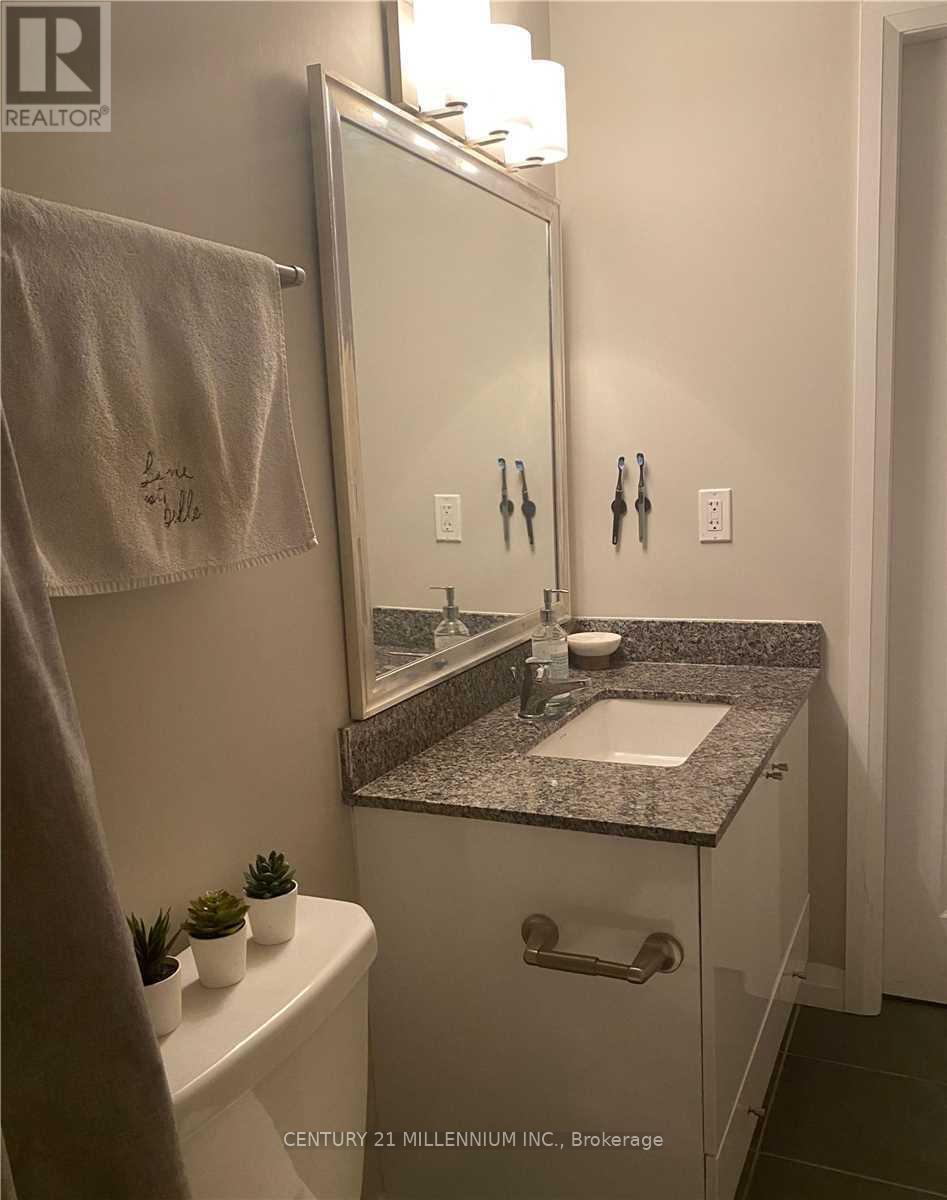 905 - 55 Eglinton Avenue W, Mississauga, Ontario  L5R 3P5 - Photo 7 - W12208136
