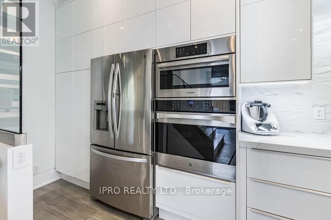 2682 Crystalburn Avenue, Mississauga, Ontario  L5B 2N8 - Photo 11 - W12208140