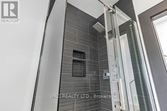 2682 Crystalburn Avenue, Mississauga, Ontario  L5B 2N8 - Photo 22 - W12208140