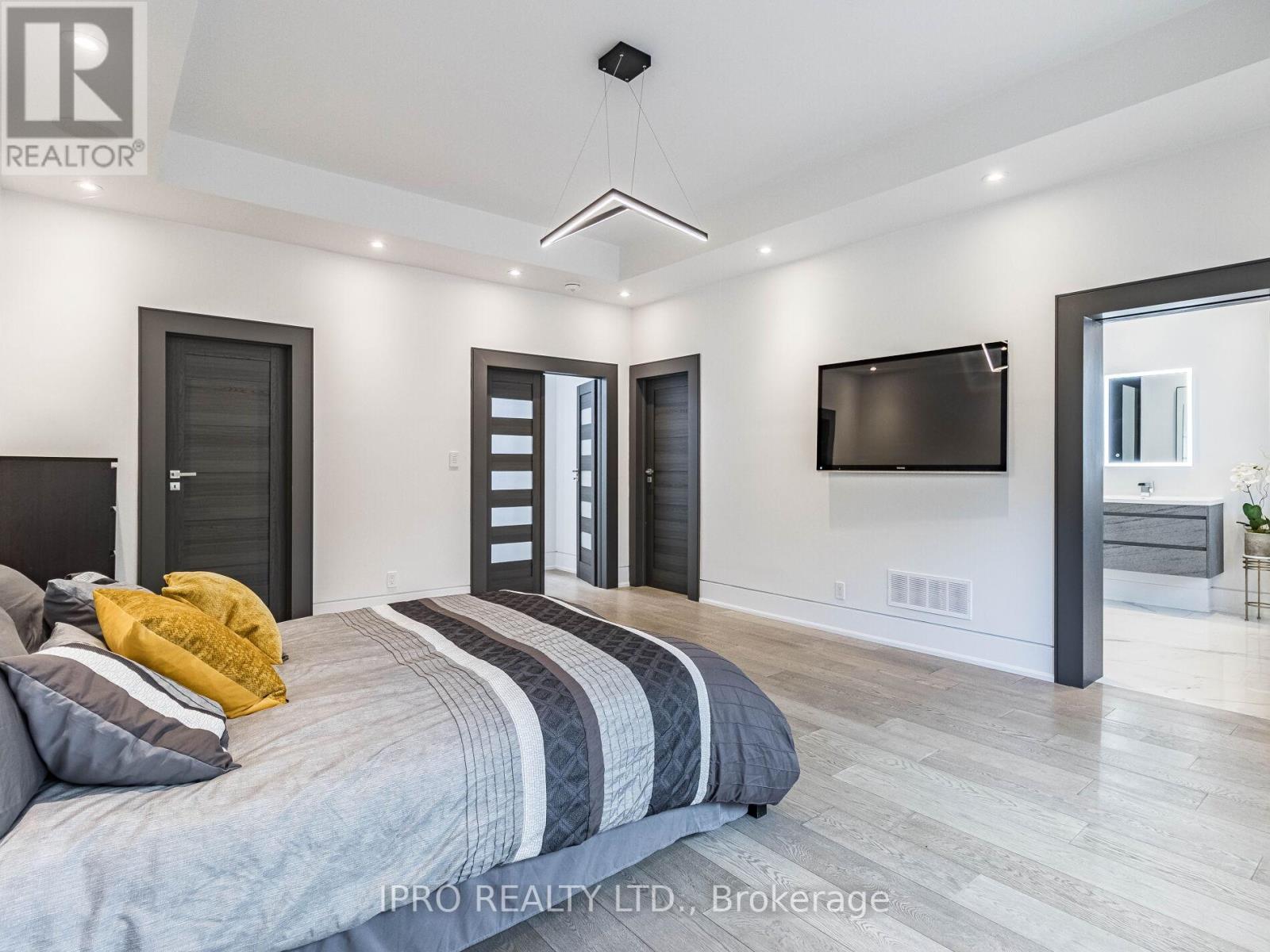 2682 Crystalburn Avenue, Mississauga, Ontario  L5B 2N8 - Photo 27 - W12208140