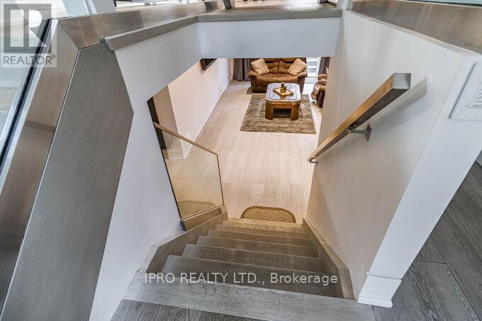 2682 Crystalburn Avenue, Mississauga, Ontario  L5B 2N8 - Photo 33 - W12208140