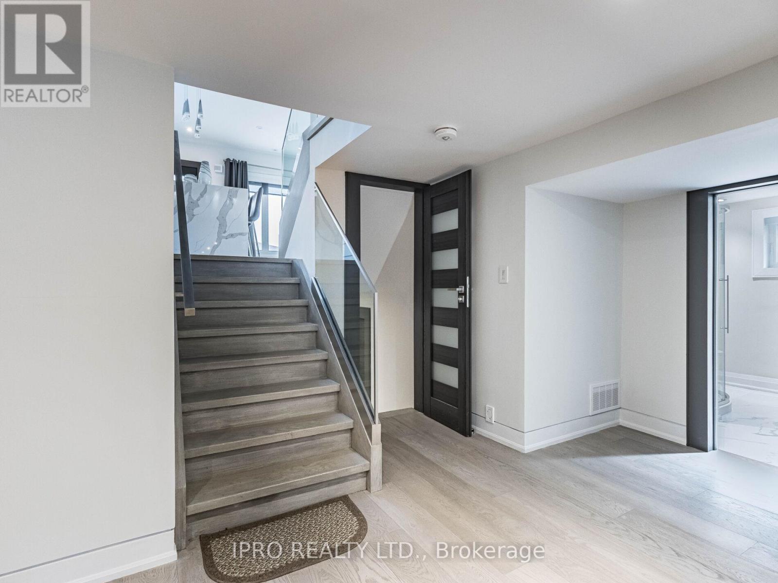 2682 Crystalburn Avenue, Mississauga, Ontario  L5B 2N8 - Photo 34 - W12208140