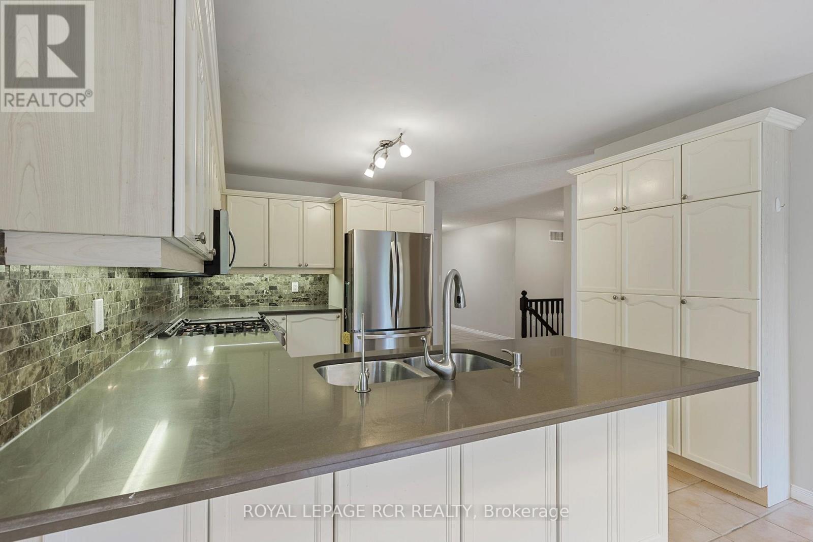 86 Hunter Road, Orangeville, Ontario  L9W 5C3 - Photo 28 - W12208149