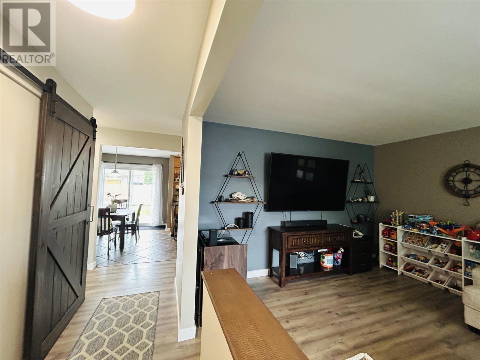 98 Phyllis St, Thunder Bay, Ontario  P7B 1S7 - Photo 11 - TB251582