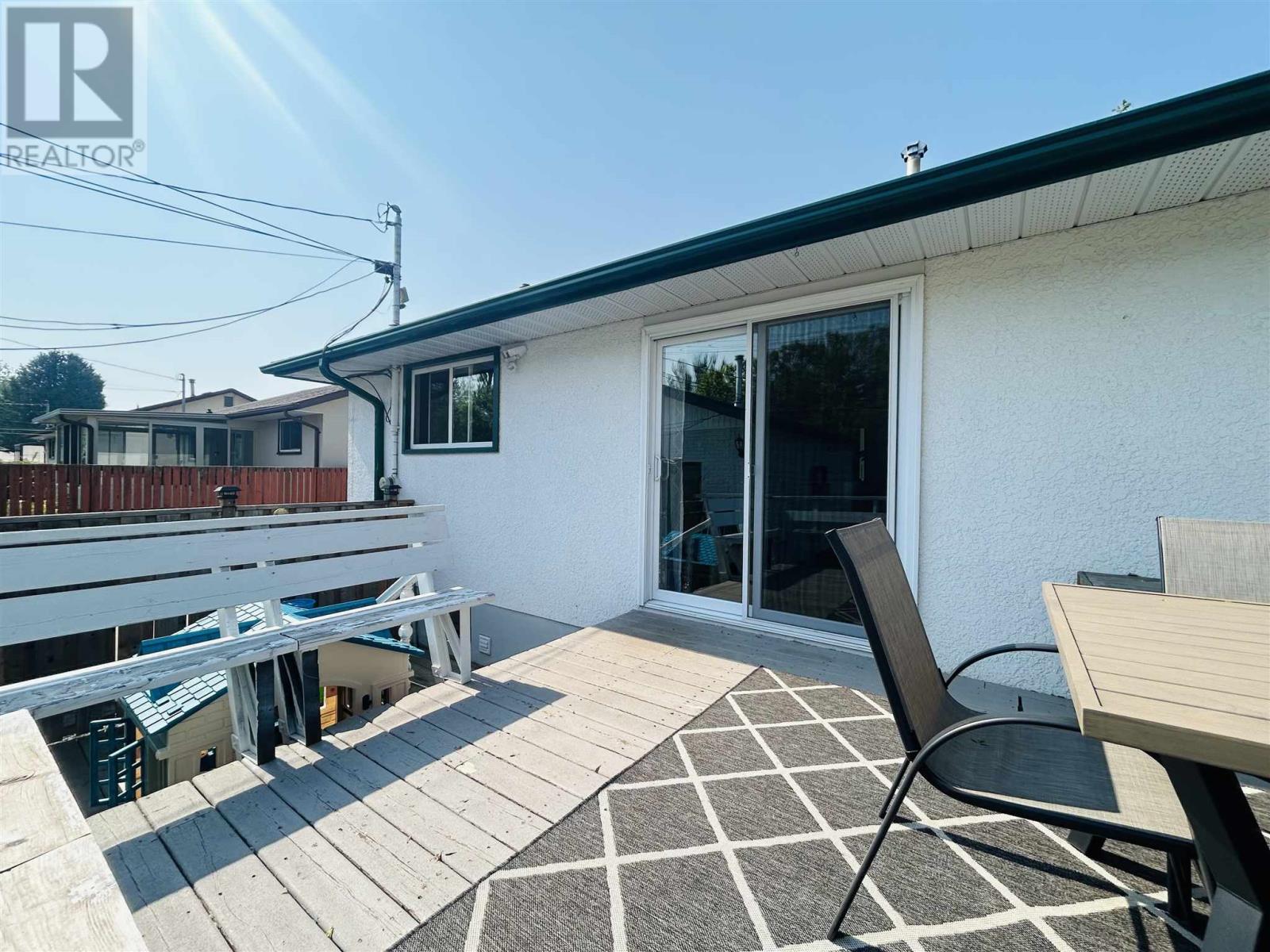 98 Phyllis St, Thunder Bay, Ontario  P7B 1S7 - Photo 8 - TB251582