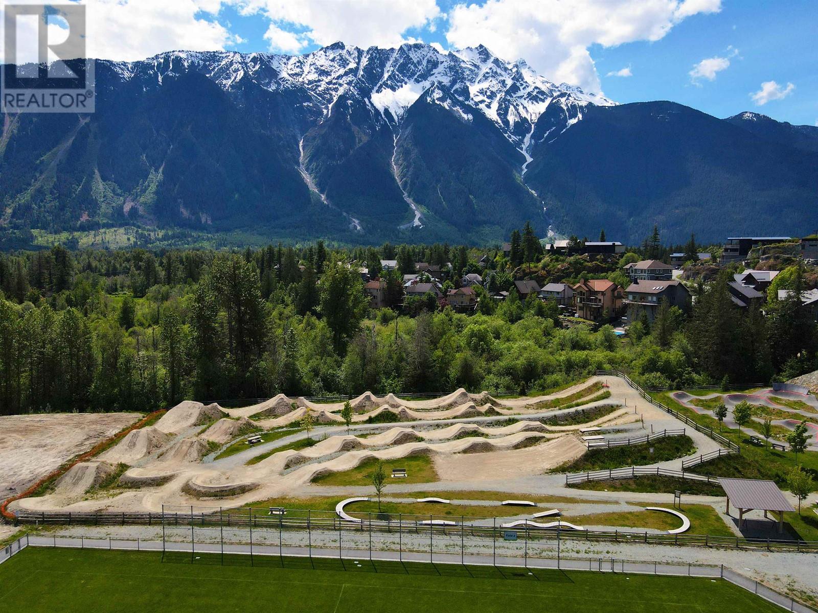 7505 Pebble Creek Drive, Pemberton, British Columbia  V0N 2L3 - Photo 17 - R3013226