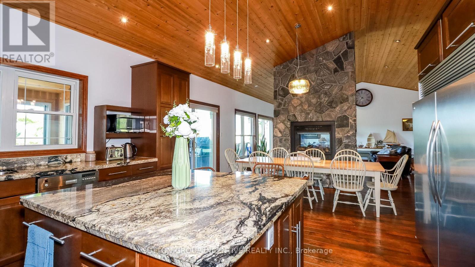 65 Big Sound Road, Mcdougall, Ontario  P0G 1G0 - Photo 16 - X12208093