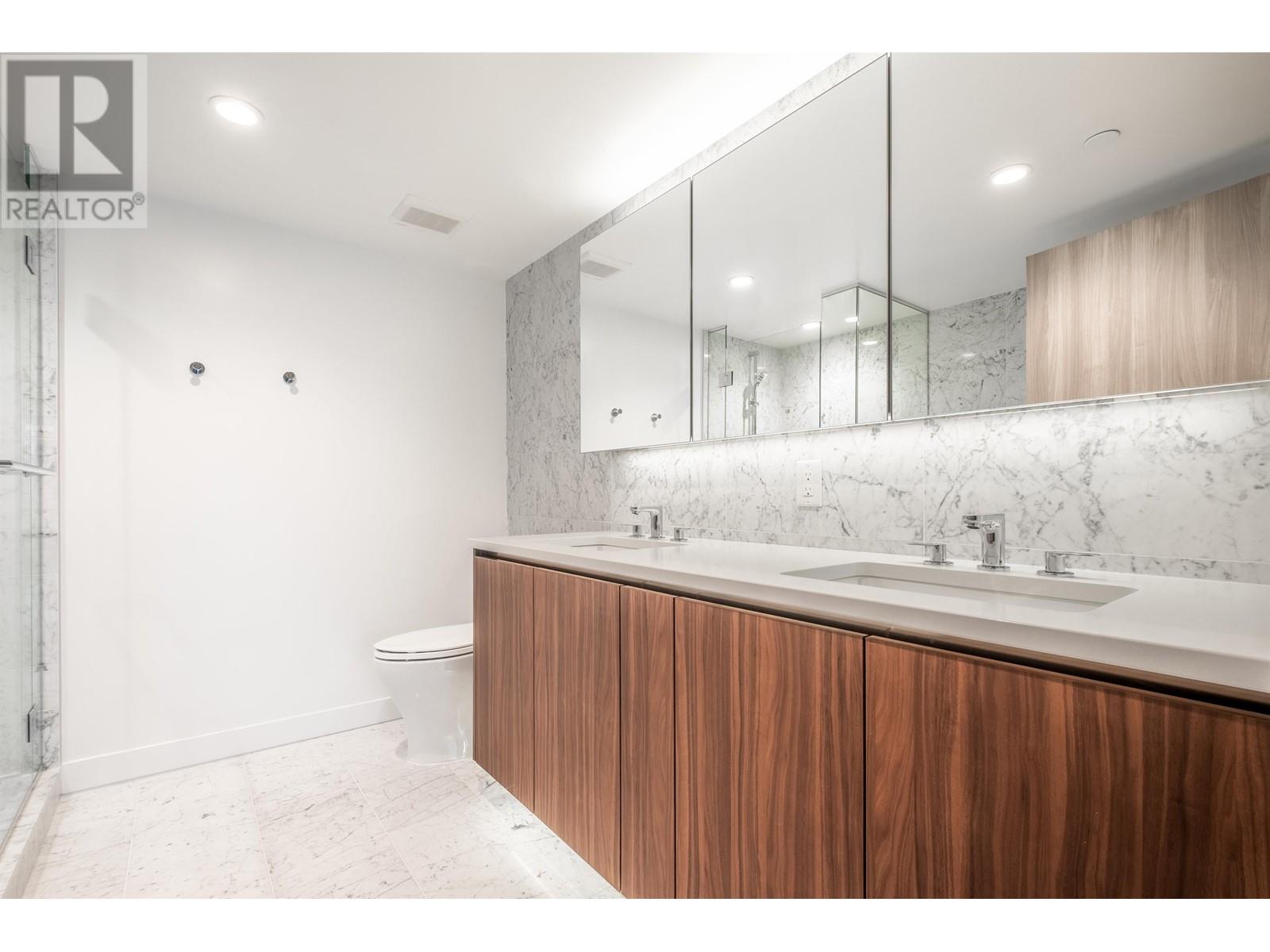 1013 1768 Cook Street, Vancouver, British Columbia  V5Y 0N3 - Photo 4 - R3013184
