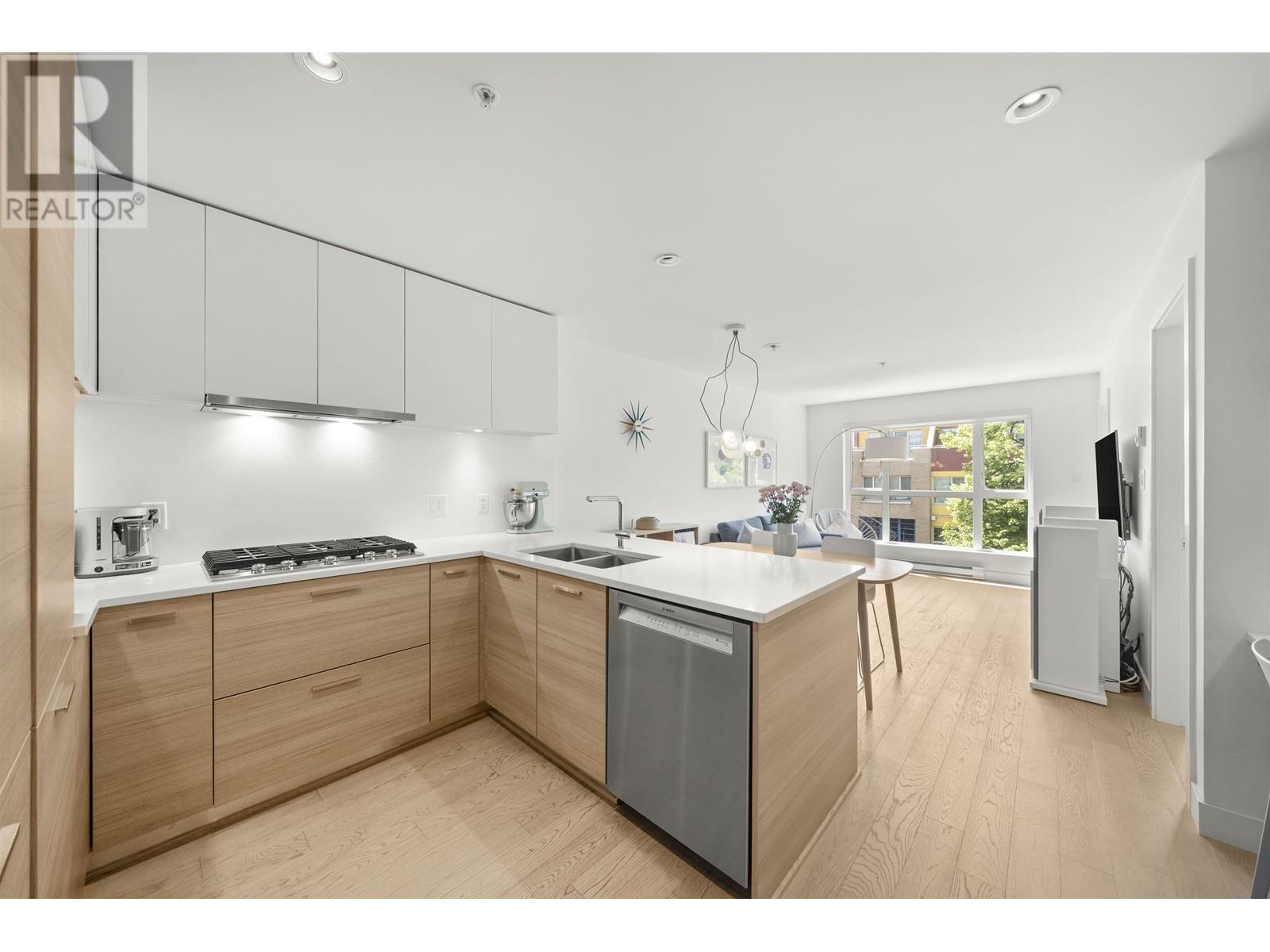 317 3456 Commercial Street, Vancouver, British Columbia  V5N 4E9 - Photo 3 - R3013192