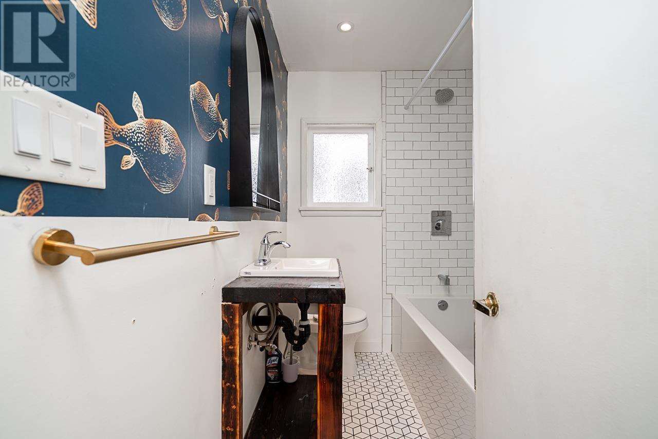 3584 Gladstone Street, Vancouver, British Columbia  V5N 4Y7 - Photo 15 - R3013194