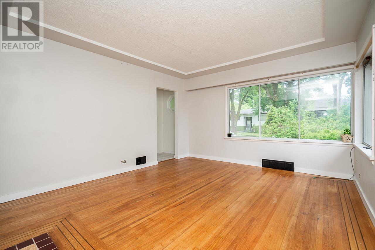 3584 Gladstone Street, Vancouver, British Columbia  V5N 4Y7 - Photo 7 - R3013194