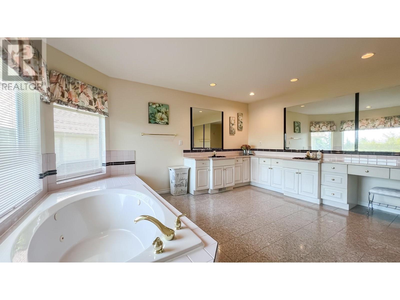 3945 Braemar Place, North Vancouver, British Columbia  V7N 4M8 - Photo 24 - R3013199