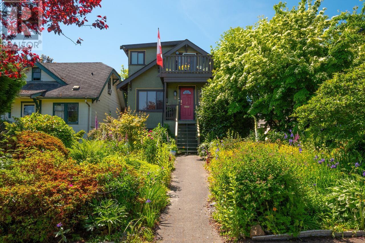 2856 Trinity Street, Vancouver, British Columbia  V5K 1E9 - Photo 3 - R3013236