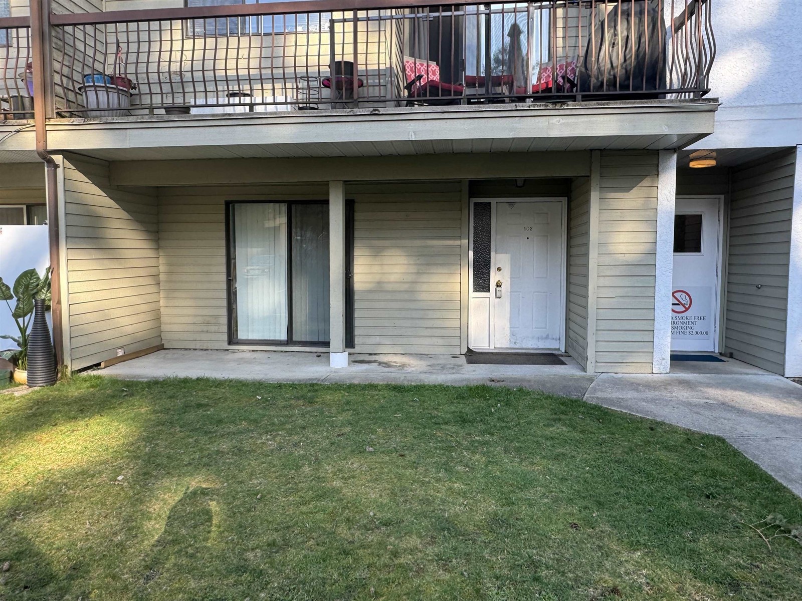 102 7090 133b Street, Surrey, British Columbia  V3W 8A4 - Photo 1 - R3013110