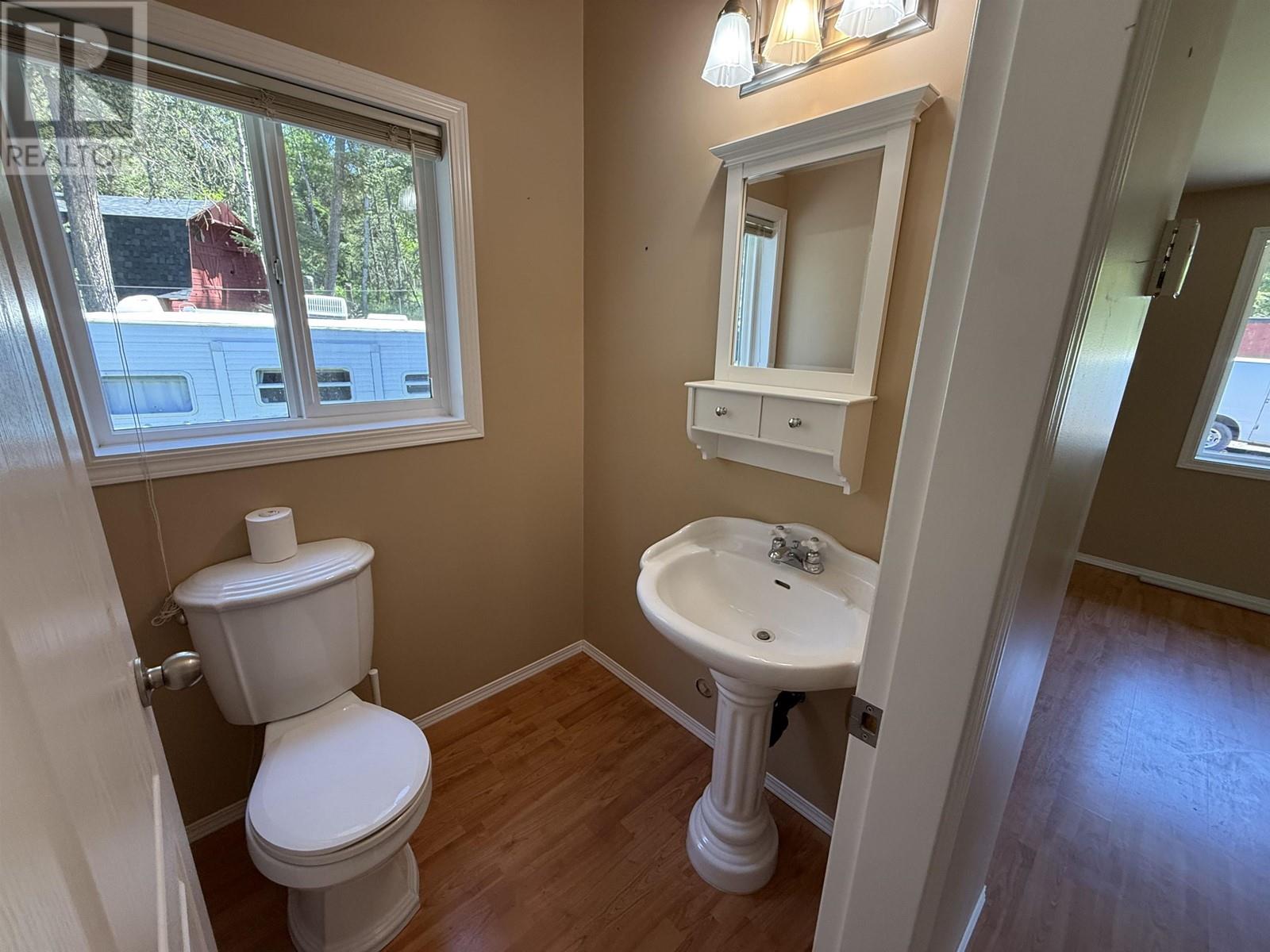 4719 Cariboo Drive, 108 Mile Ranch, British Columbia  V0K 2Z0 - Photo 13 - R3013296