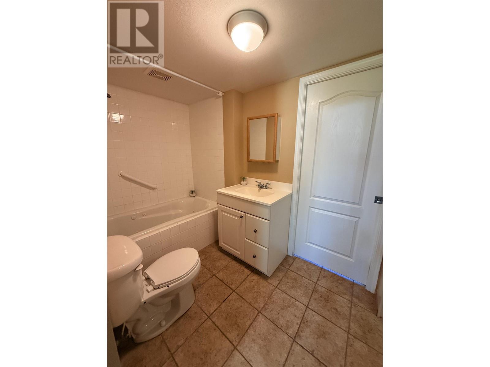 4719 Cariboo Drive, 108 Mile Ranch, British Columbia  V0K 2Z0 - Photo 15 - R3013296