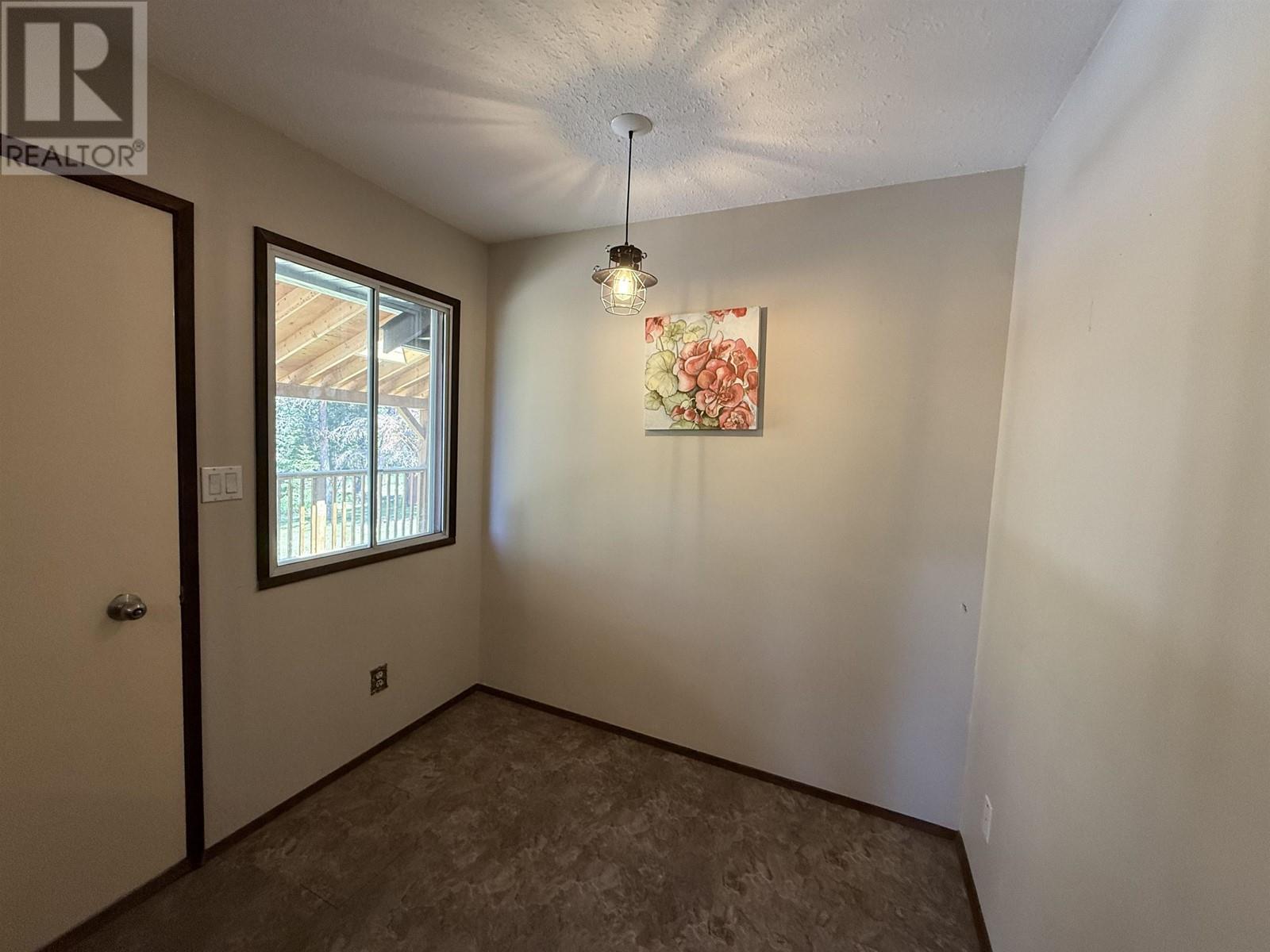 4719 Cariboo Drive, 108 Mile Ranch, British Columbia  V0K 2Z0 - Photo 26 - R3013296