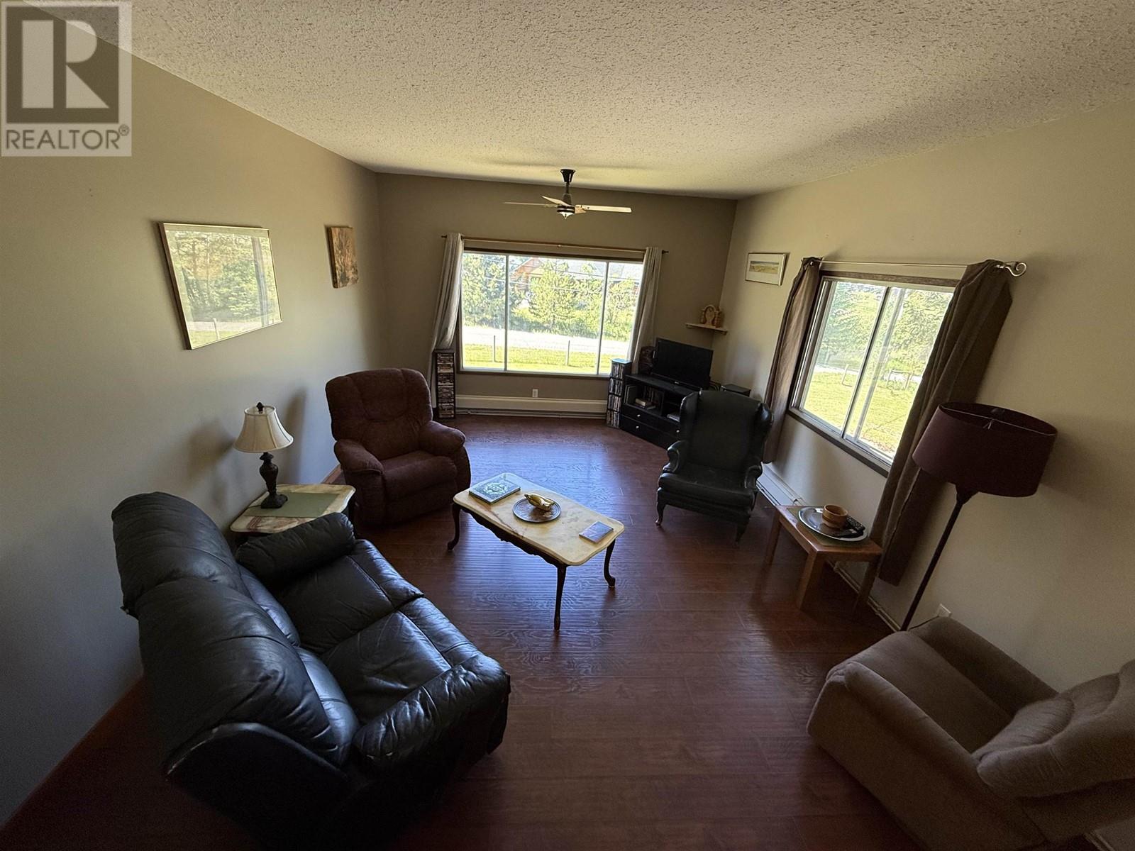 4719 Cariboo Drive, 108 Mile Ranch, British Columbia  V0K 2Z0 - Photo 28 - R3013296