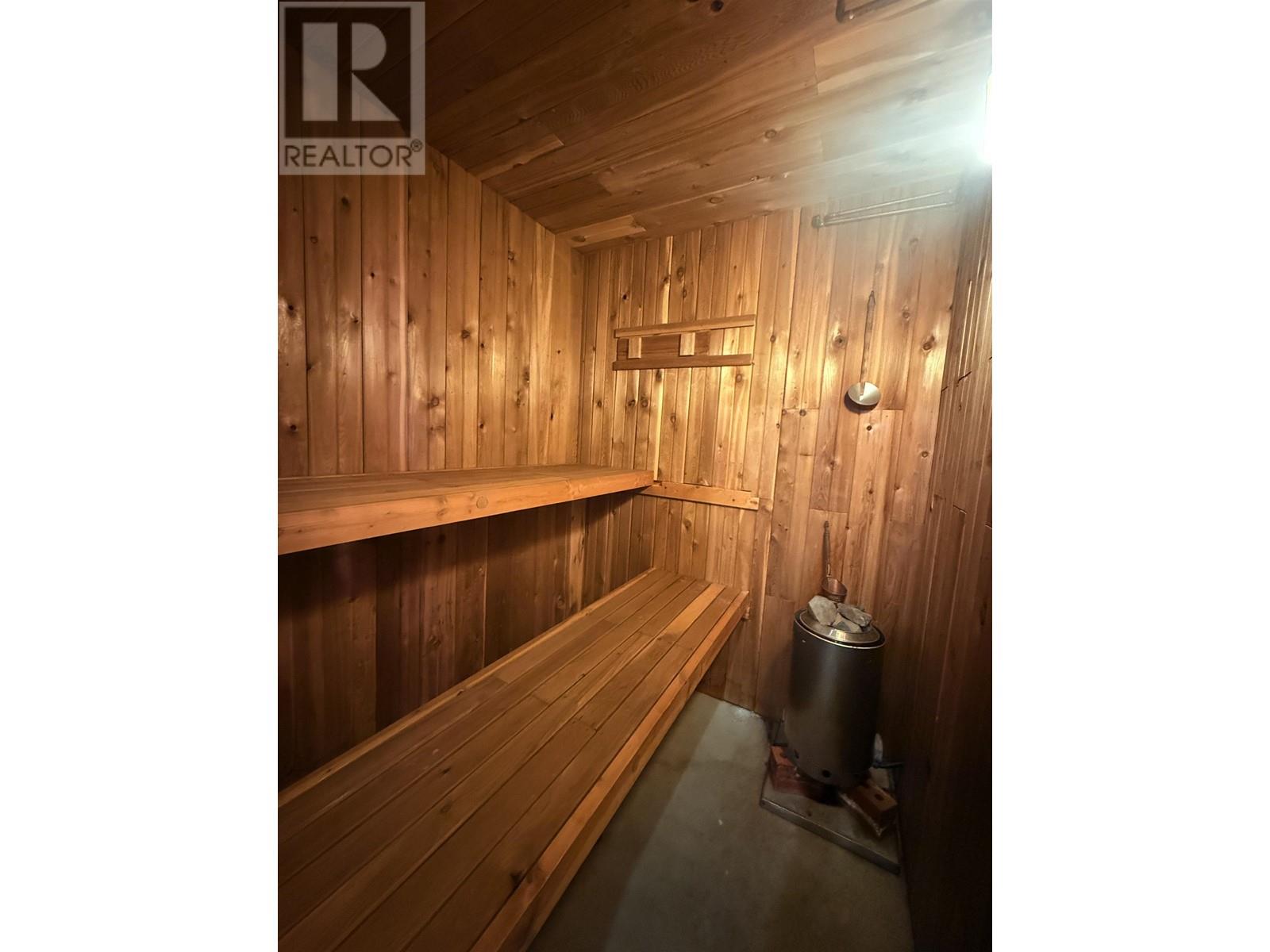 4719 Cariboo Drive, 108 Mile Ranch, British Columbia  V0K 2Z0 - Photo 35 - R3013296